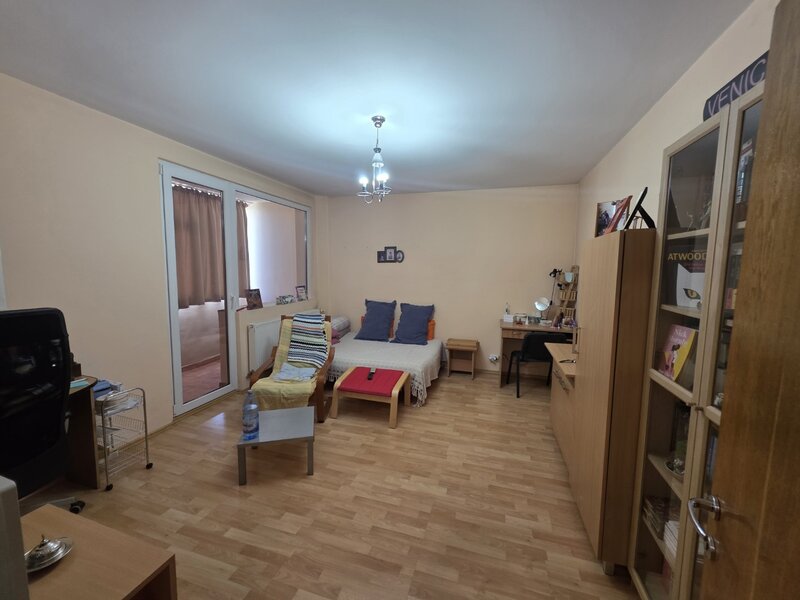 Camil Ressu, Dristor, 5 minute metrou, parc IOR, vedere spate,